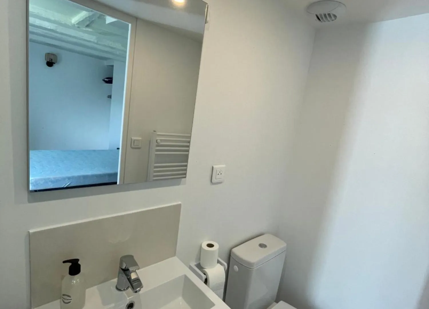 Au Pied Leve Hotel Calorguen Guest house