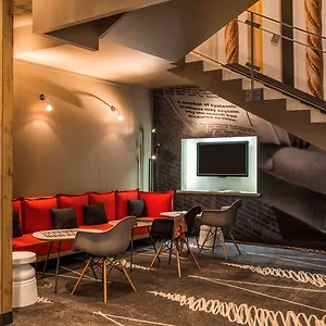 *** Hotel Ibis Montmartre 18ème France