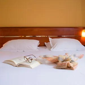 Brit Rennes St Grégoire – Le Villeneuve Hotel